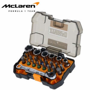 Почетна 84 Гарнитура битови 24 парчиња со крцкало McLaren F1