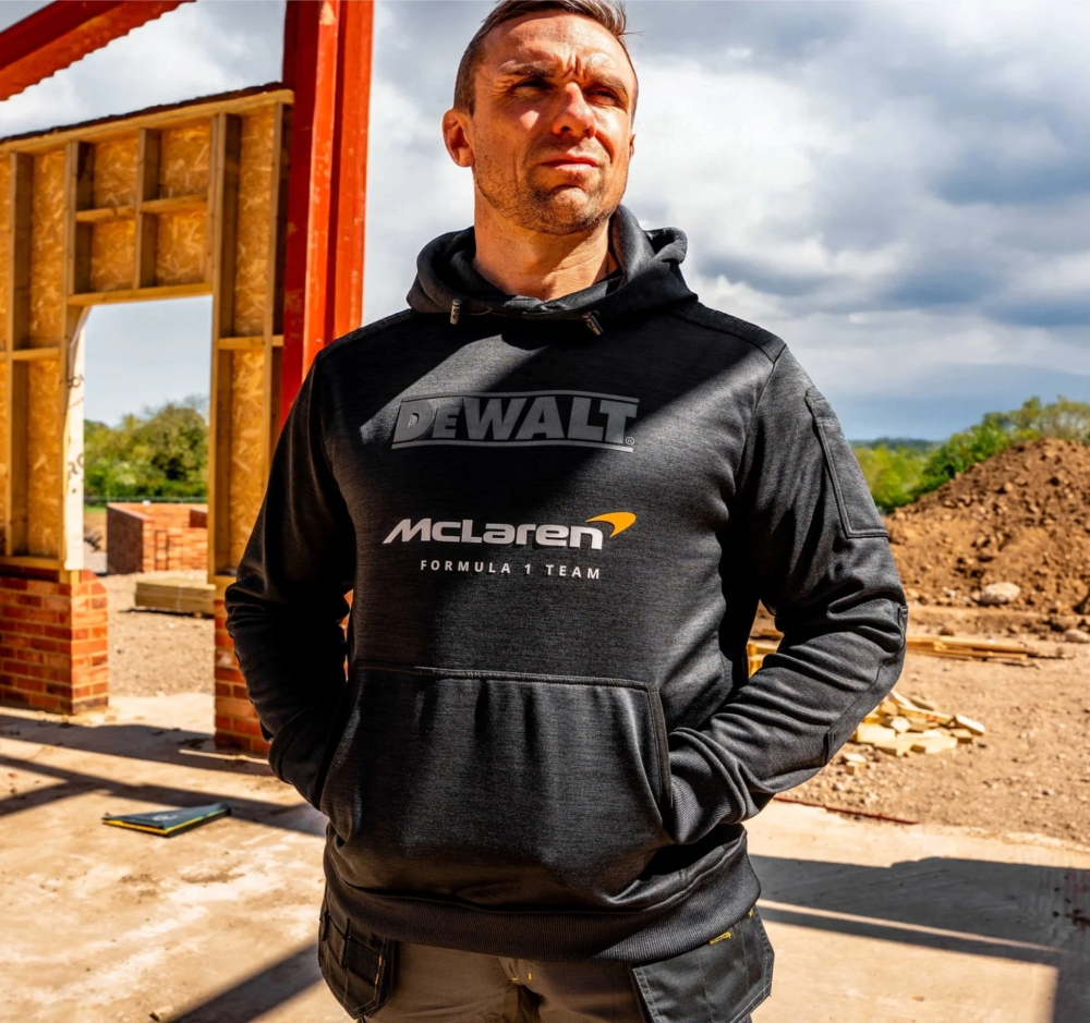 performance hoodie black 3